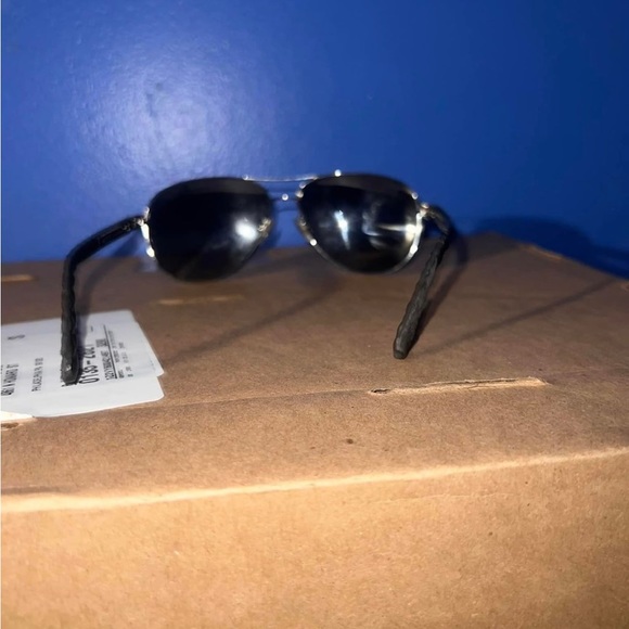 Glasses - Picture 7 of 11